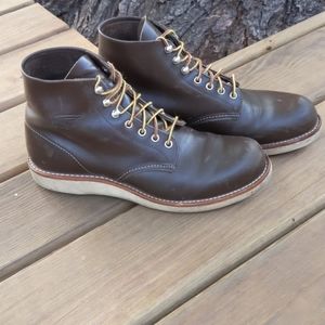 Red Wing Heritage 8132 size 9